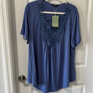 Tralilbe Women's Elegant Blue Lace Blouse NWT SZ 2X